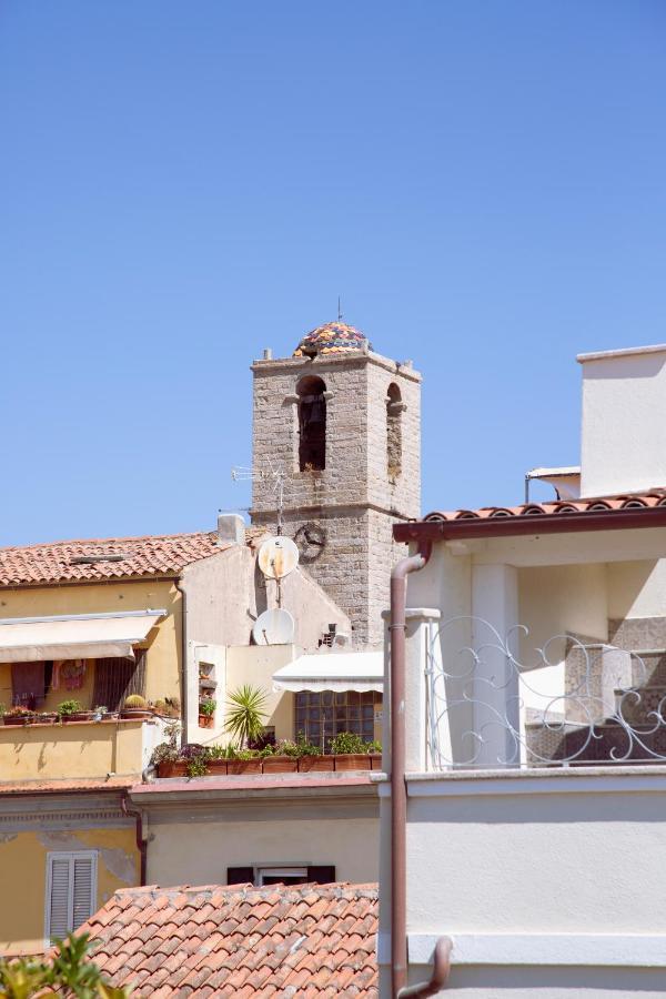 Reef Suites Olbia Exterior foto